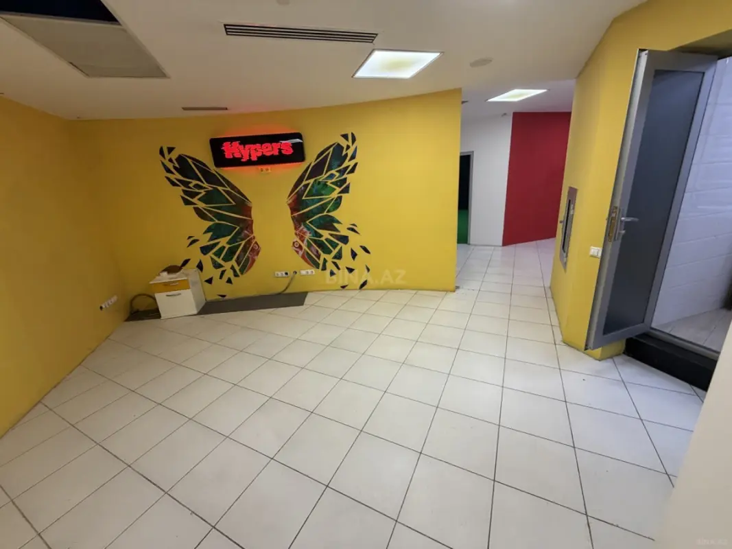 Satılır 10 otaqlı mənzil 250 m²