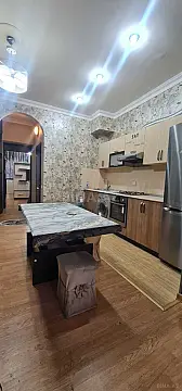 Kirayə verilir 2 otaqlı mənzil 50 m² — Bakı, Sahil qəs. 2 otaq 50.00 m²