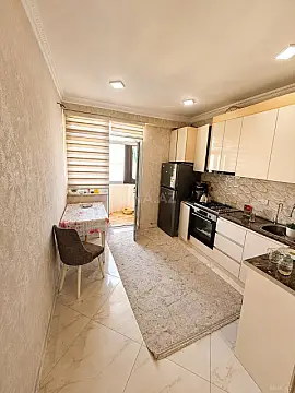 Satılır 3 otaqlı mənzil 90 m² — Bakı, İnşaatçılar 3 otaq 90.00 m²