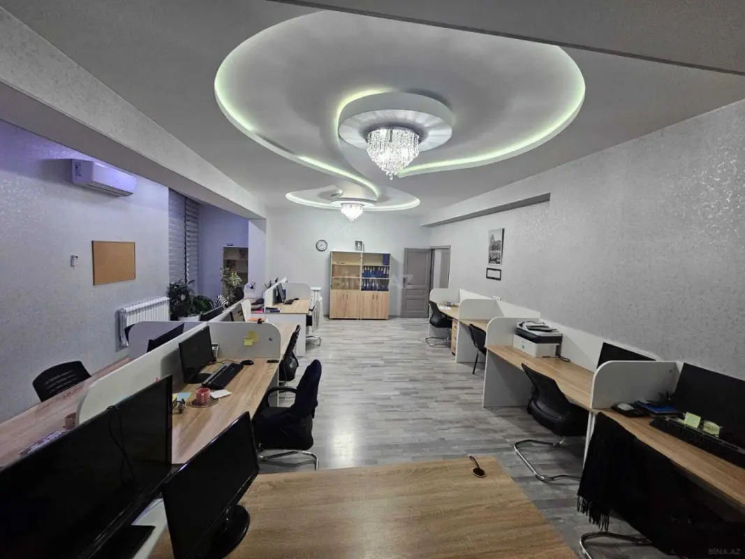 Kirayə verilir 4 otaqlı ofis 185 m²