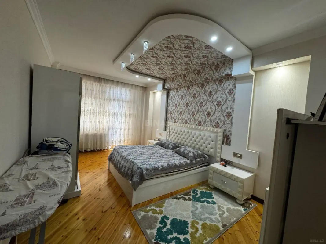 Satılır 2 otaqlı mənzil 86 m²