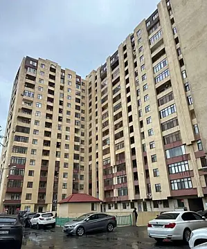 Satılır 3 otaqlı mənzil 80 m² — Bakı, Həzi Aslanov qəs. 3 otaq 80.00 m²