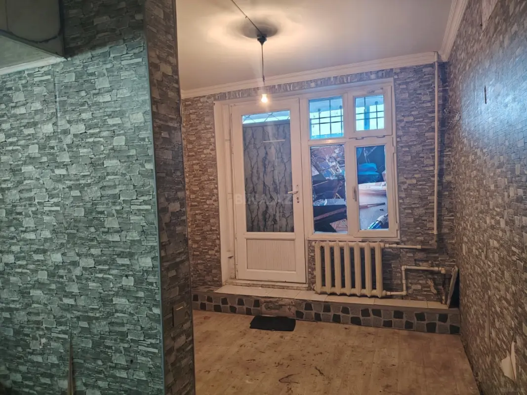 Kirayə verilir 1 otaqlı ofis 20 m²