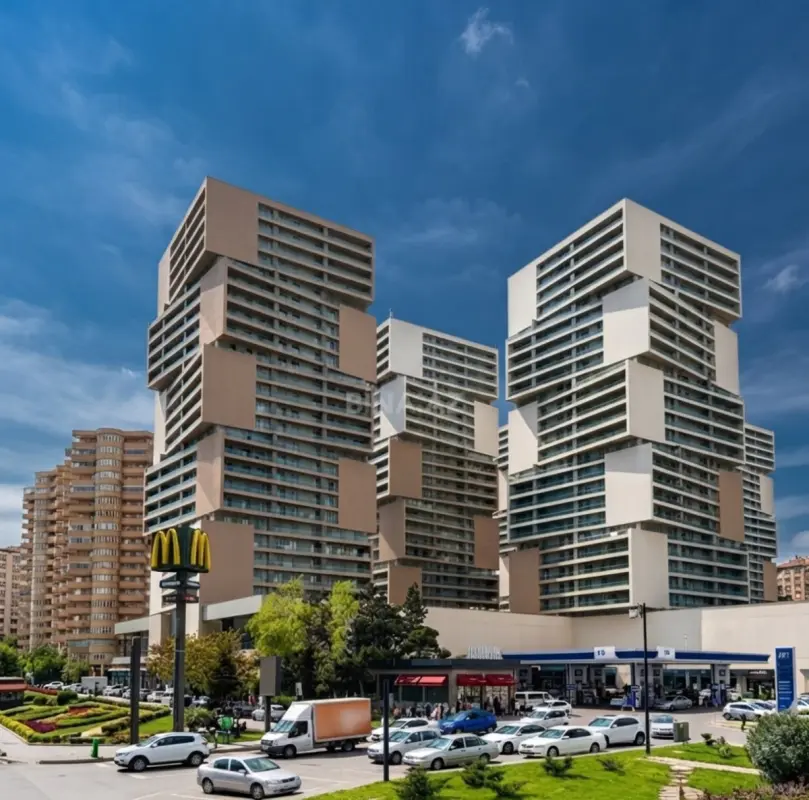 Kirayə verilir 2 otaqlı mənzil 102 m²