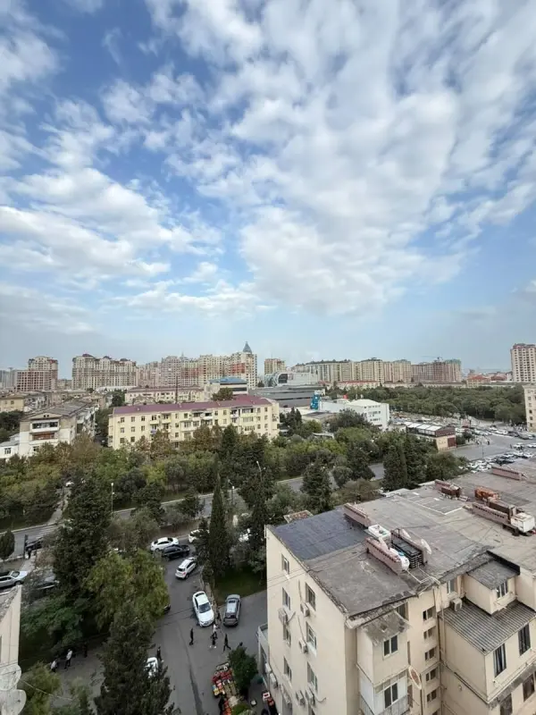 Satılır 3 otaqlı mənzil 150 m²