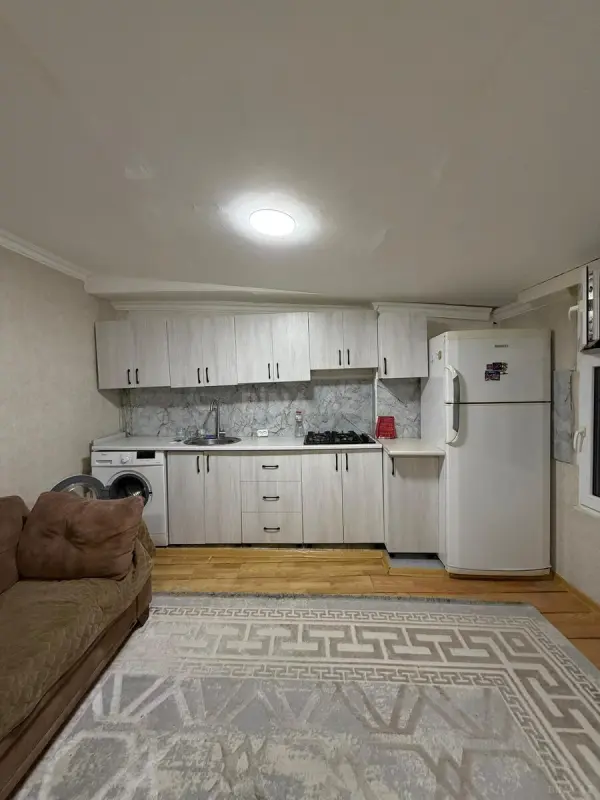 Kirayə verilir 5 otaqlı mənzil 66 m²