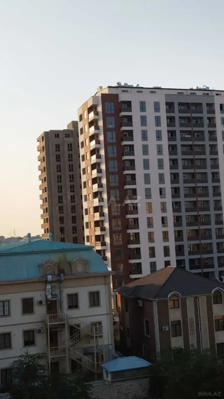 Satılır 3 otaqlı mənzil 120 m²