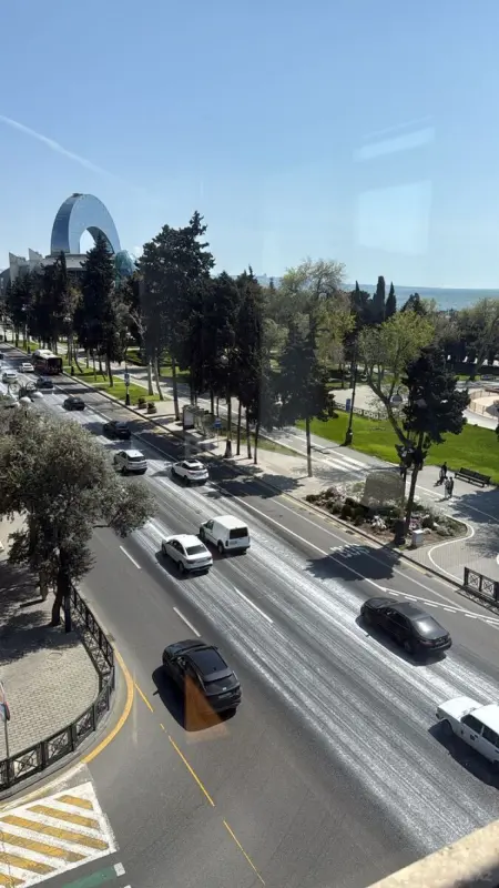 Kirayə verilir 2 otaqlı mənzil 76 m²