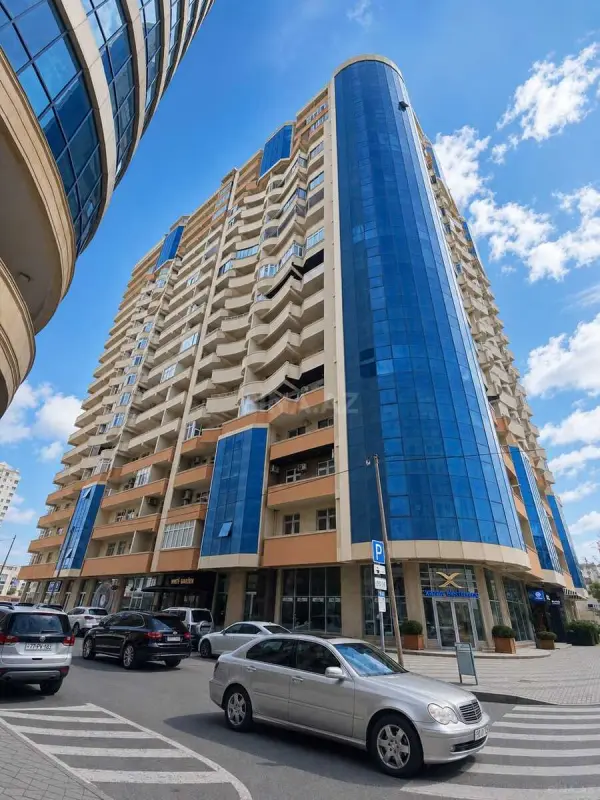 Satılır 2 otaqlı mənzil 94 m²