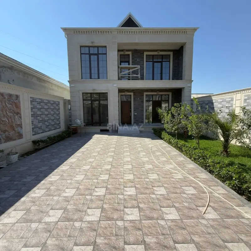 Satılır 5 otaqlı həyət evi 200 m²