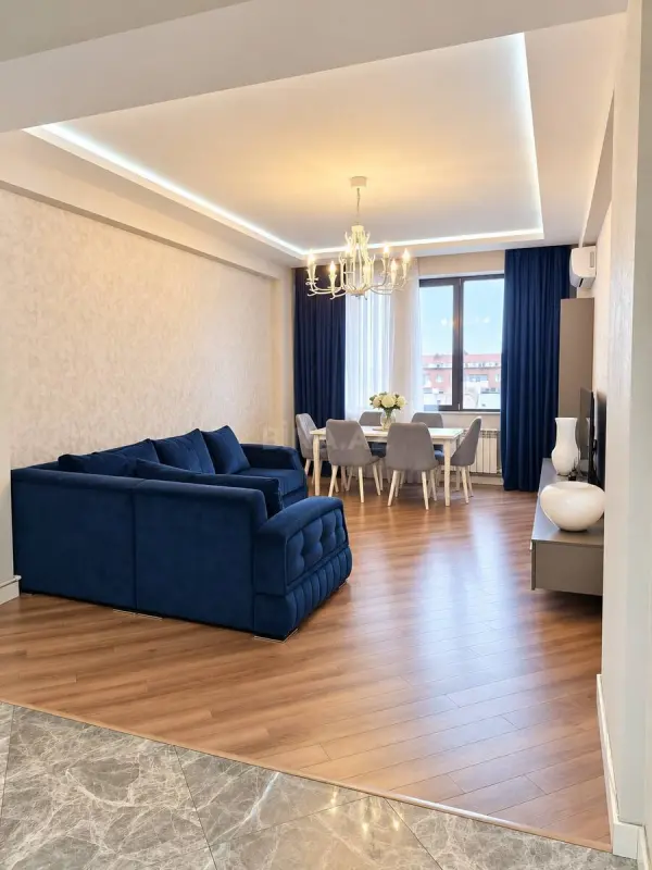 Kirayə verilir 3 otaqlı mənzil 105 m²