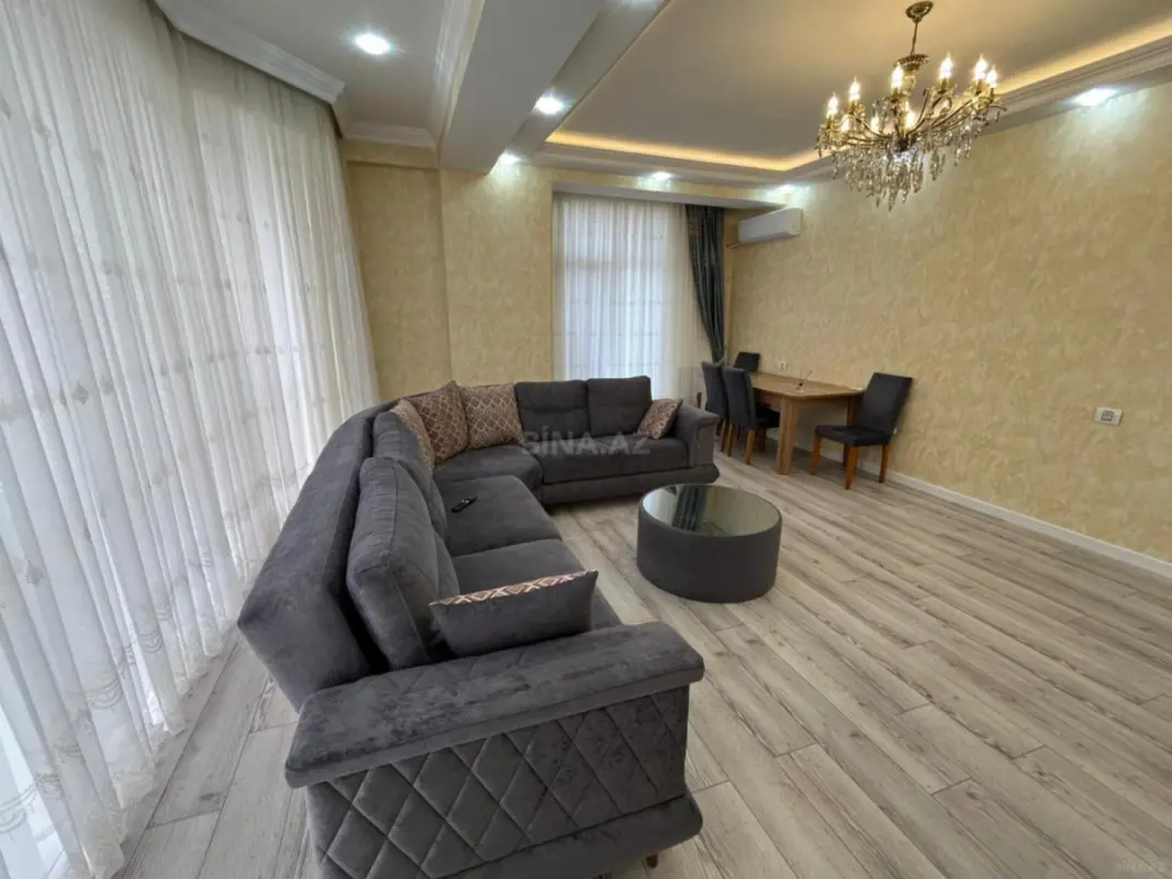 Kirayə verilir 3 otaqlı mənzil 145 m²