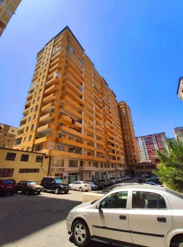 Satılır 2 otaqlı mənzil 84 m²