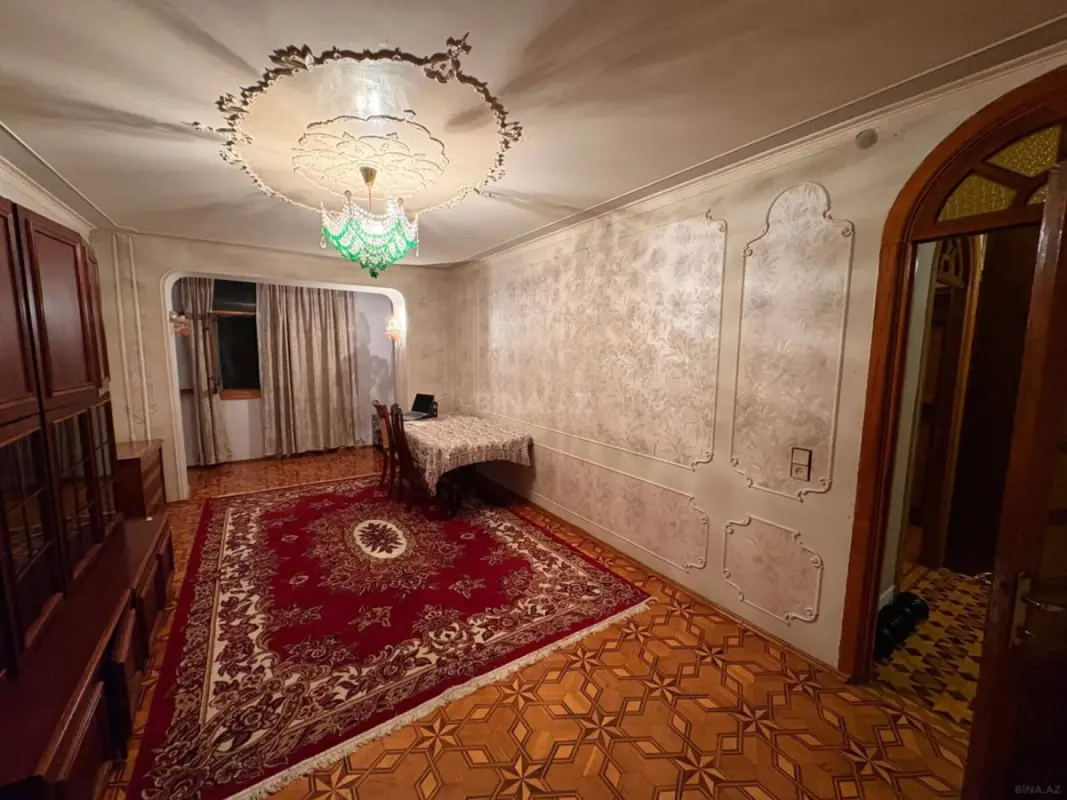Satılır 4 otaqlı mənzil 100 m²
