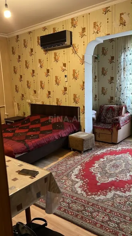 Satılır 2 otaqlı mənzil 49 m²