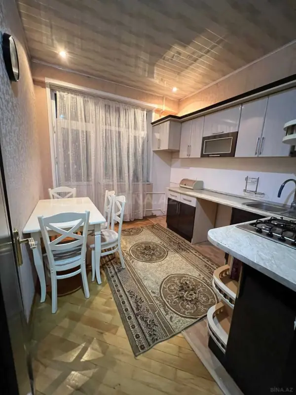 Kirayə verilir 3 otaqlı mənzil 93 m²