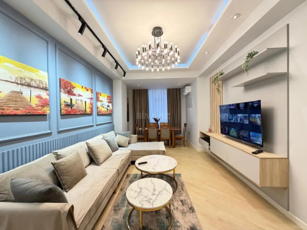 Kirayə verilir 2 otaqlı mənzil 75 m²