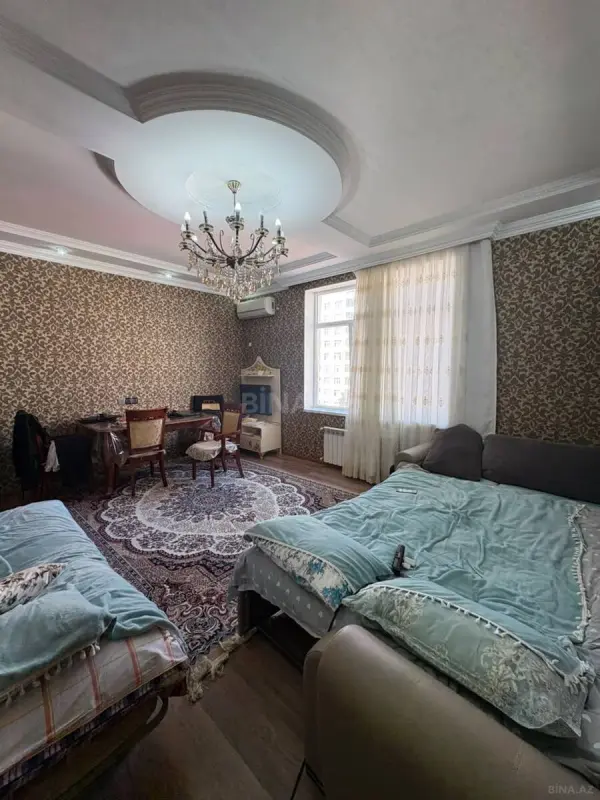 Satılır 2 otaqlı mənzil 88 m²