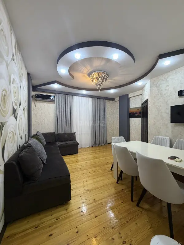 Satılır 2 otaqlı mənzil 51 m²