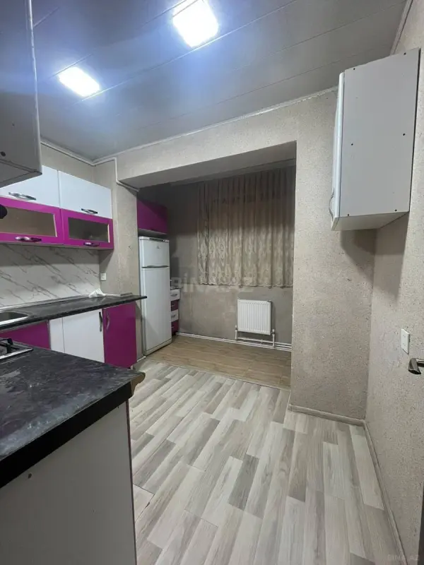 Kirayə verilir 2 otaqlı mənzil 70 m²