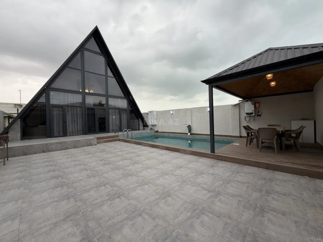 Satılır 4 otaqlı həyət evi 140 m²