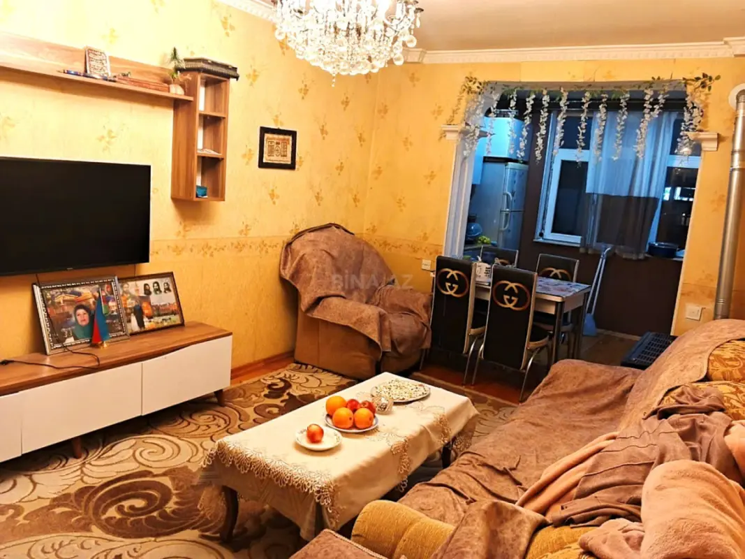 Satılır 4 otaqlı mənzil 75 m²