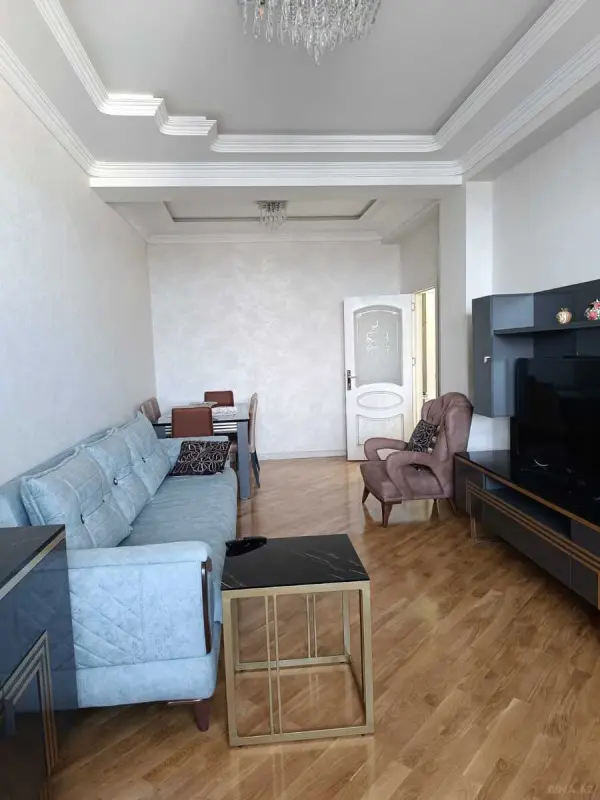 Satılır 2 otaqlı mənzil 97 m²