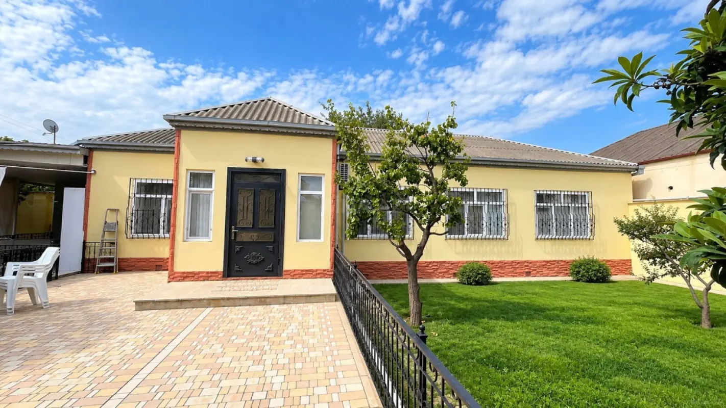 Satılır 5 otaqlı həyət evi 15 m²