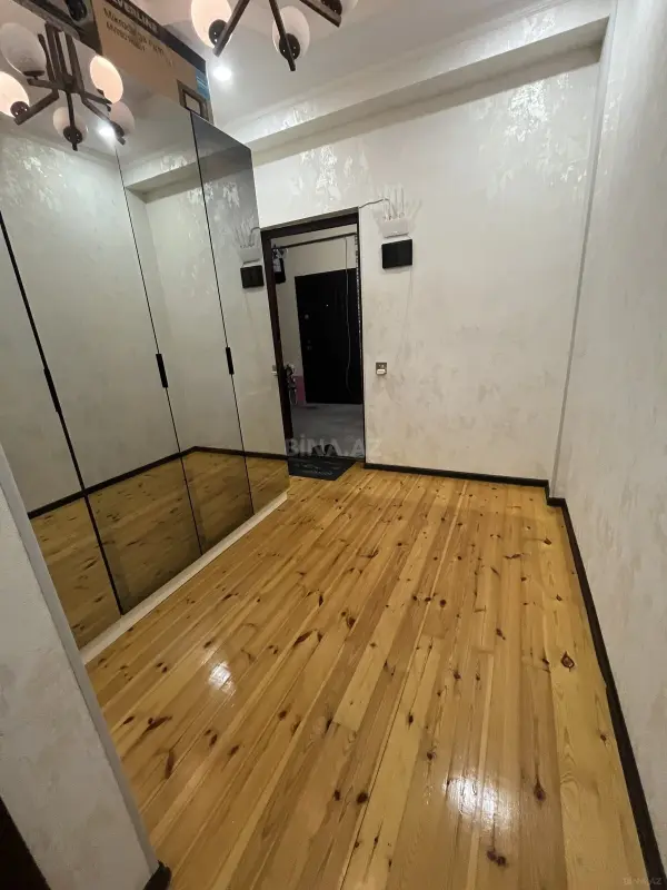 Satılır 2 otaqlı mənzil 53 m²