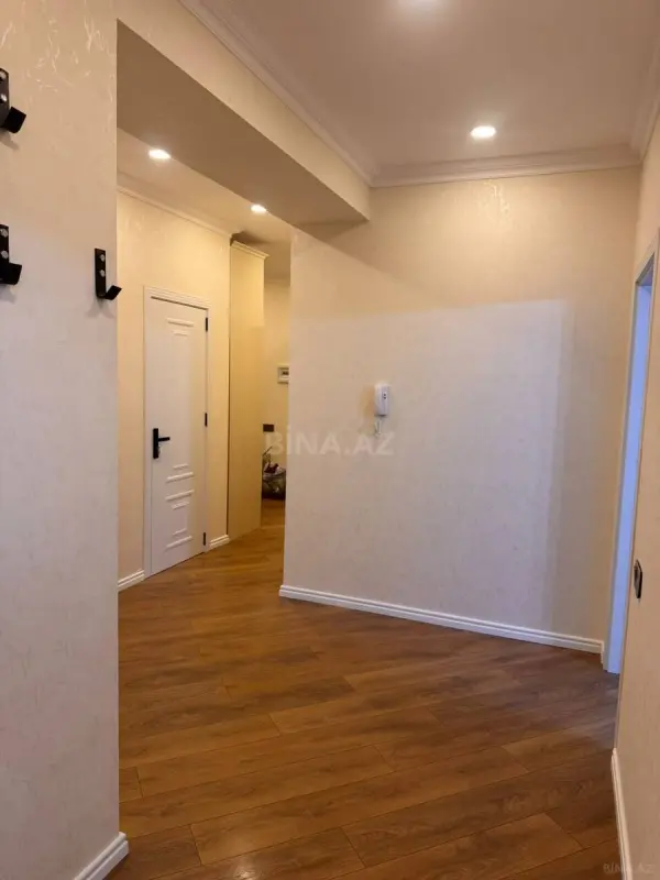 Kirayə verilir 2 otaqlı mənzil 88 m²