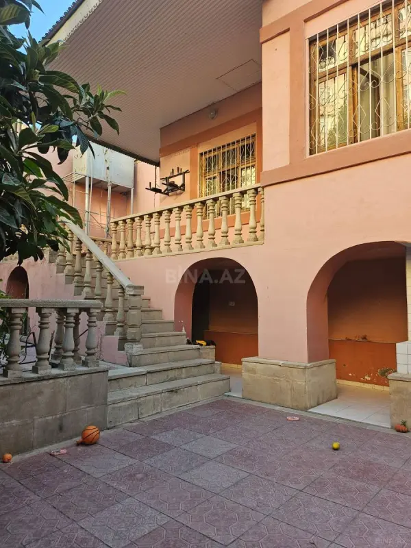 Satılır 4 otaqlı həyət evi 141.3 m²