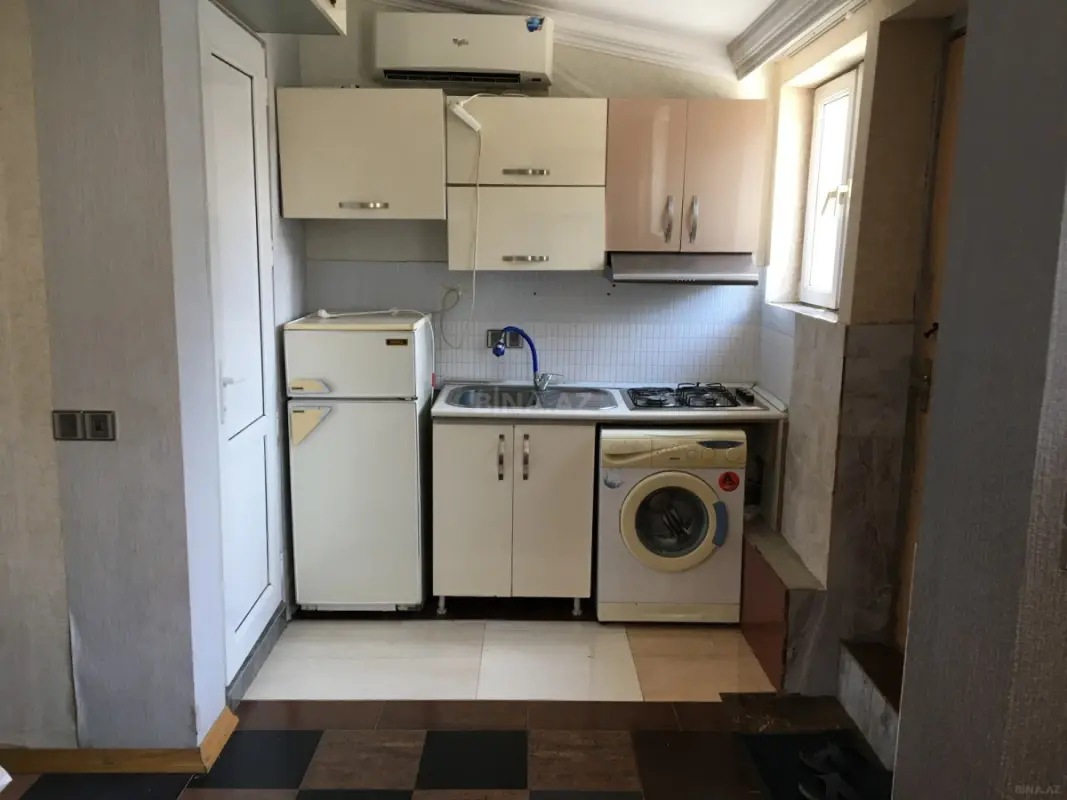 Kirayə verilir 2 otaqlı həyət evi 30 m²