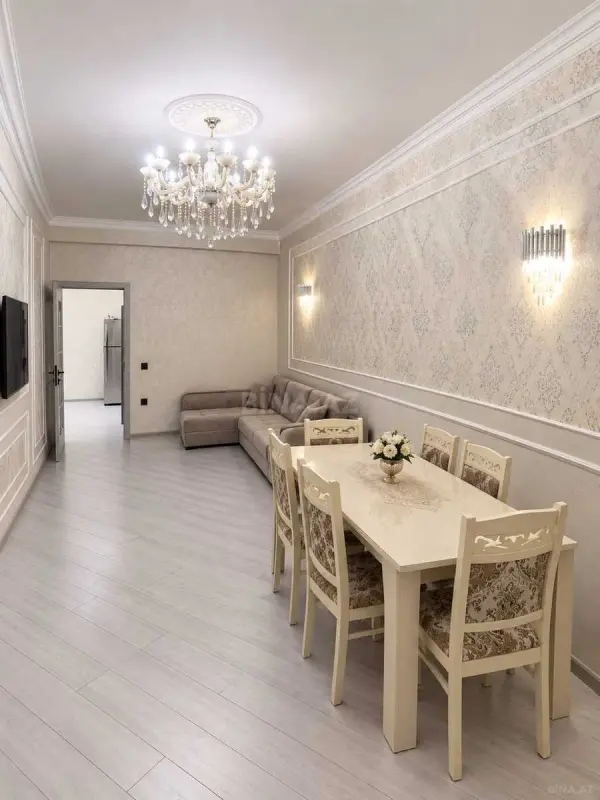 Kirayə verilir 2 otaqlı mənzil 75 m²