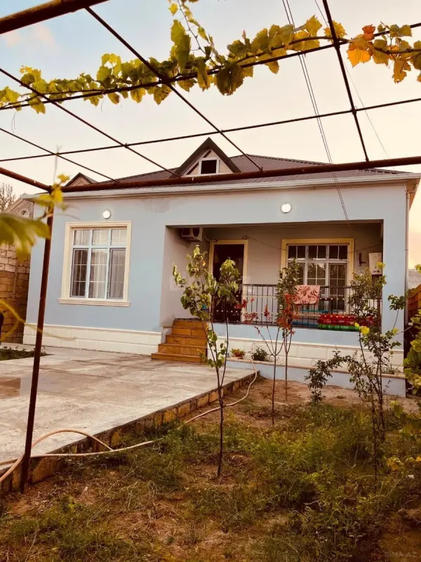 Satılır 3 otaqlı həyət evi 120 m²