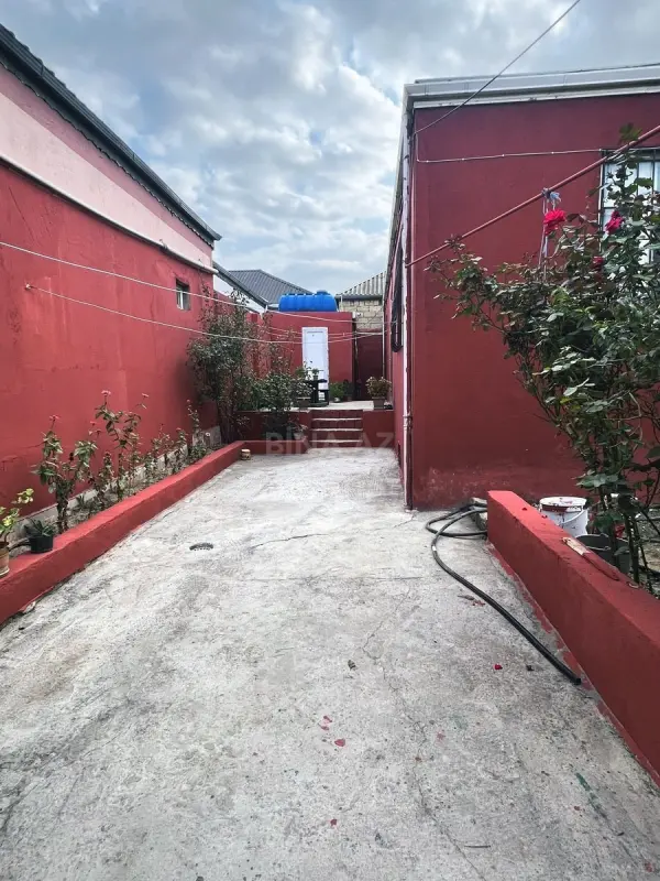 Satılır 3 otaqlı həyət evi 100 m²