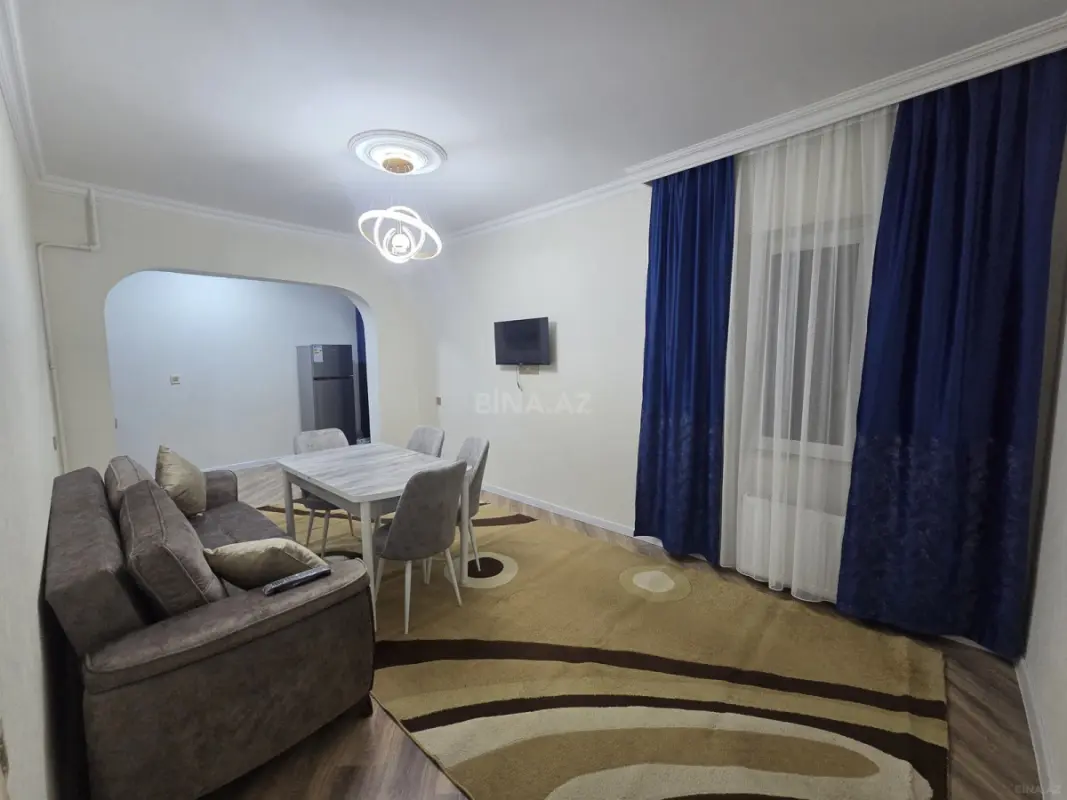 Kirayə verilir 2 otaqlı mənzil 45 m²