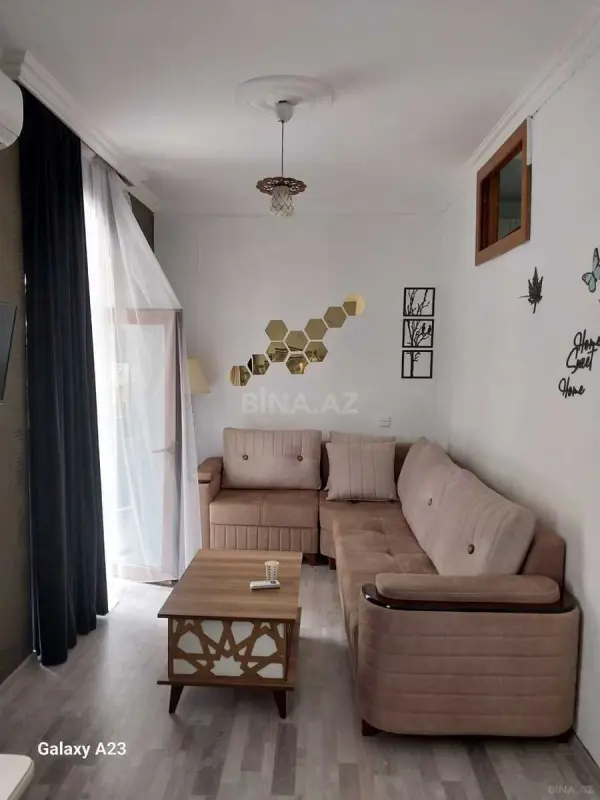 Kirayə verilir 2 otaqlı mənzil 42 m²