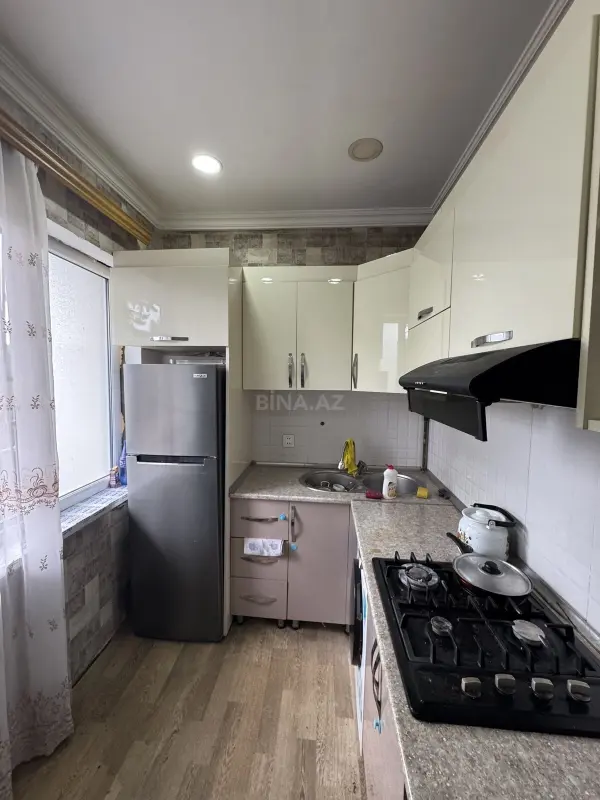 Kirayə verilir 2 otaqlı mənzil 75 m²