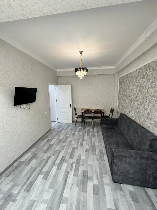 Kirayə verilir 2 otaqlı mənzil 40 m²