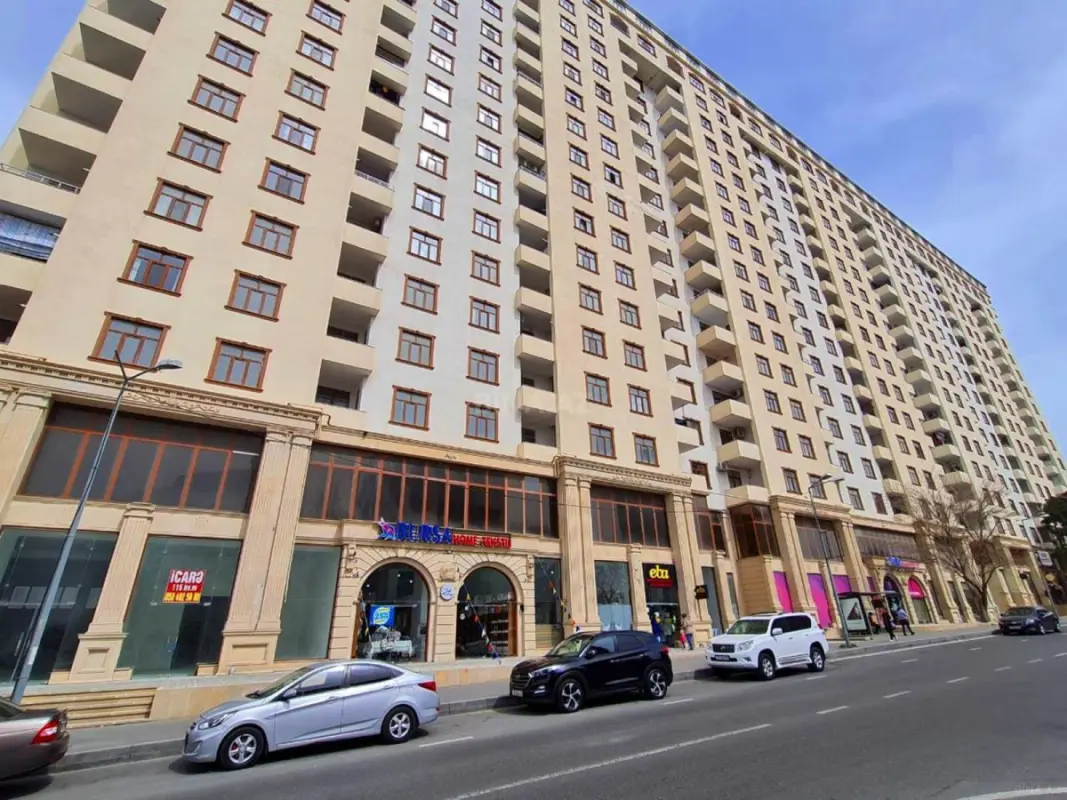 Satılır 2 otaqlı mənzil 80 m²