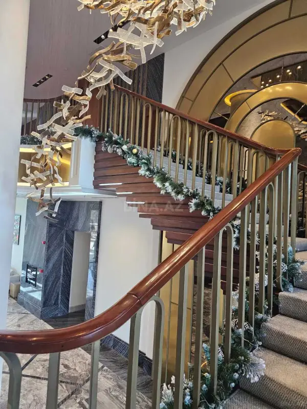 Satılır 1 otaqlı mənzil 79 m²