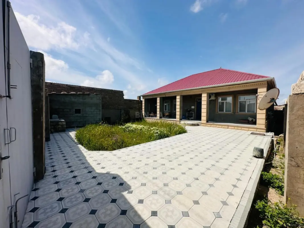 Satılır 3 otaqlı həyət evi 75.4 m²