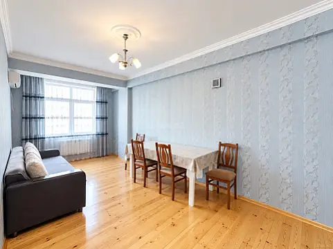 Kirayə verilir 2 otaqlı mənzil 70 m² — Bakı, Nərimanov 2 otaq 70.00 m²