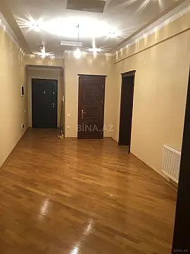 Kirayə verilir 3 otaqlı mənzil 150 m² — Bakı 3 otaq 150.00 m²