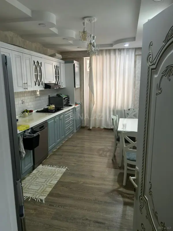 Kirayə verilir 3 otaqlı mənzil 110 m²