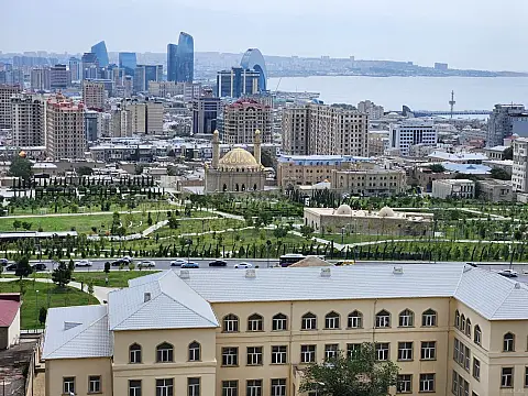 Kirayə verilir 4 otaqlı mənzil 170 m² — Bakı 4 otaq 170.00 m²