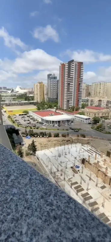 Kirayə verilir 2 otaqlı mənzil 64 m²