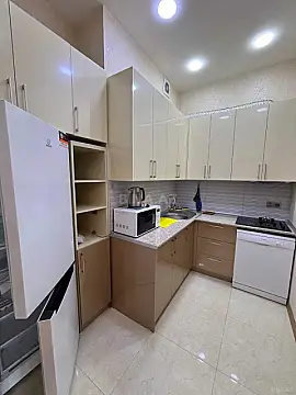 Kirayə verilir 2 otaqlı mənzil 64 m² — Bakı, Xətai 2 otaq 64.00 m²