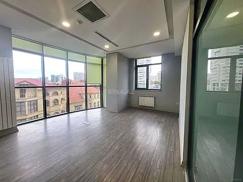 Kirayə verilir 10 otaqlı ofis 350 m² — Bakı 10 otaq 350.00 m²