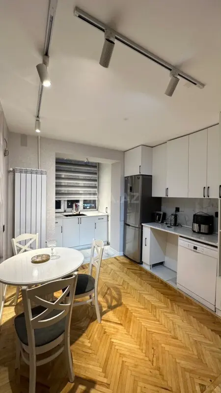 Satılır 3 otaqlı mənzil 75 m²